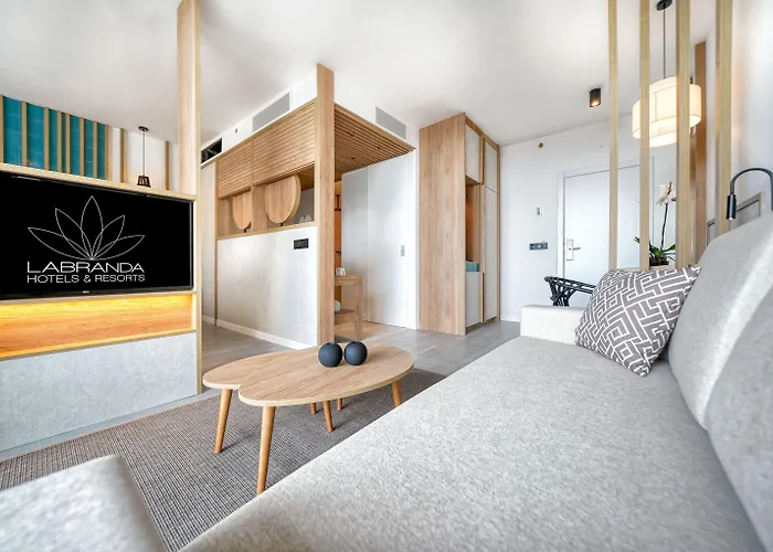 Готель Hovima (adults Only) 4*